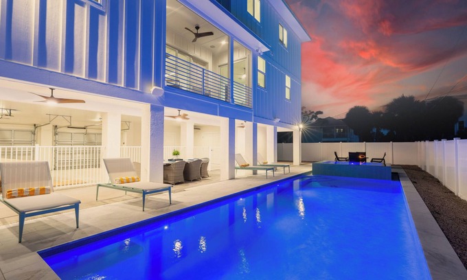 Fort Myers Beach House | 🌊Private Pool | Brand New Home | Pet Friendly | Sun Kissed Villa🌊