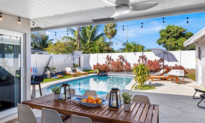 Survey Creek House | Private Pool - Outdoor Dining - Tropical Oasis