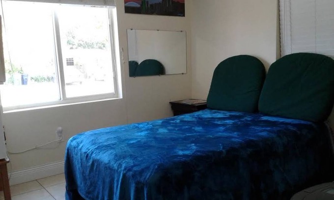 Hallandale Beach Resort | Private room ∙ 2 guests