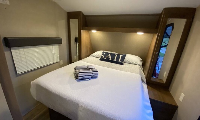 San Mateo Resort | Private room ∙ 1 guest