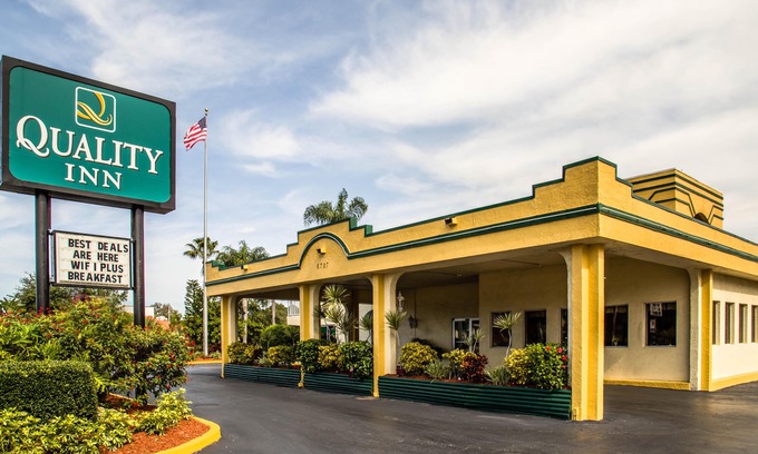 Bayshore Gardens Hotel | Quality Inn Bradenton - Sarasota North