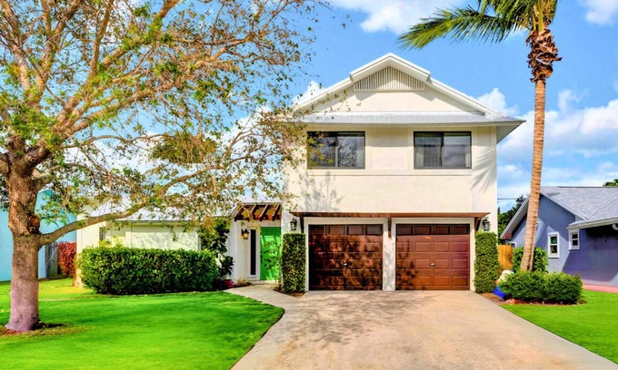 Florida North Atlantic Coast House | Rainwood Retreat - Palm Beach Gardens Retreat for Families & Groups: Sleeps 8