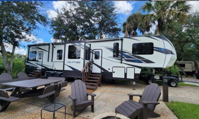 River Ranch Resort | Resort ∙ 3 bedrooms ∙ 8 guests