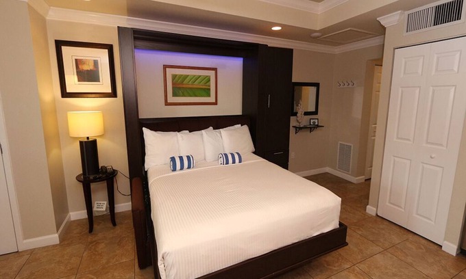 Bradenton Beach Apartment | Resort-Style Relaxation – Beach Club #12 on Anna Maria Island by RVA