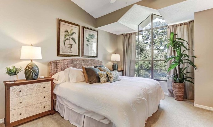 Amelia City Condo | Sailmaker Gated Complex: Near Pool & Beach