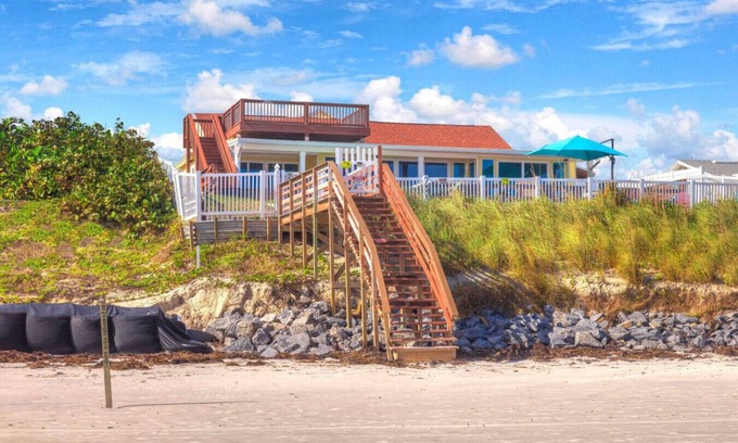 River Ridge Estates House | Sandbar Beachfront Estate Pool Hot Tub Pets OK Firepit