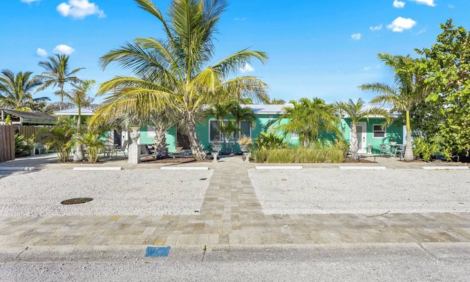 South Patrick Shores Apartment | Sandpiper
