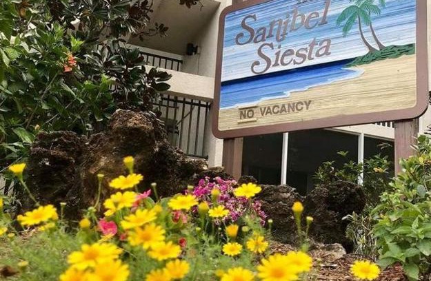 Sanibel Apartment | Sanibel Siesta On The Beach Unit 202 Condo