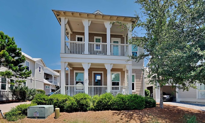 Grayton Beach House | Sea La Vie In Grayton Beach | Lavish 30A Beach Home with 4 bikes included