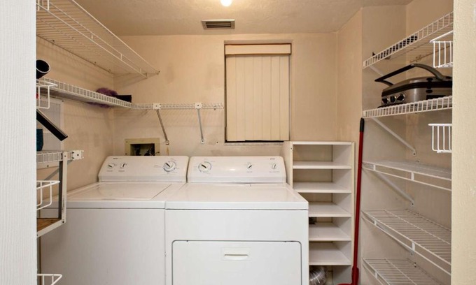 Daytona Beach House | Seychelles Condominium #602