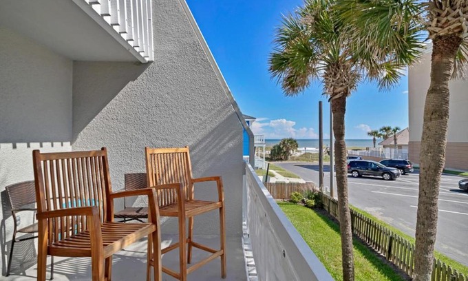 Jacksonville Beach House | Shore Line Views