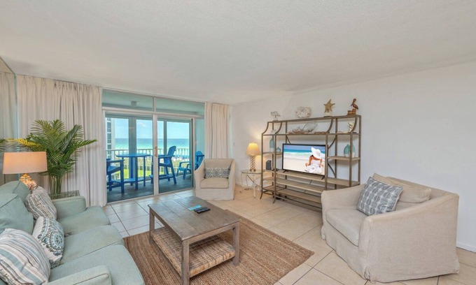 Holiday Isle Condo | Shoreline Towers 2042 Beach Front 2Bdrm/2Ba Open Balcony Free Beach Setup