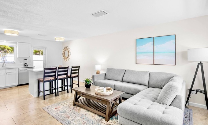 Anna Maria House | Short stays available! Located on North End of Island.