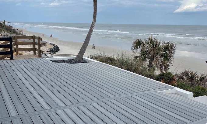 Wilbur-By-The-Sea House | Sleeps 9 right on the Beach.
