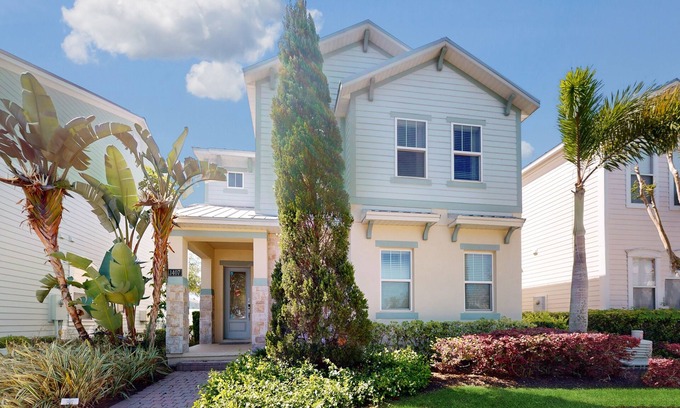 Reunion House | Snowbird-friendly home with private pool, patio, game room & high-speed WiFi