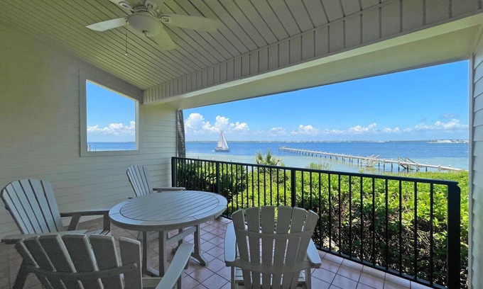 Pensacola Beach House | Sound Front townhome w/Pool, Tennis & Shuffle Board!