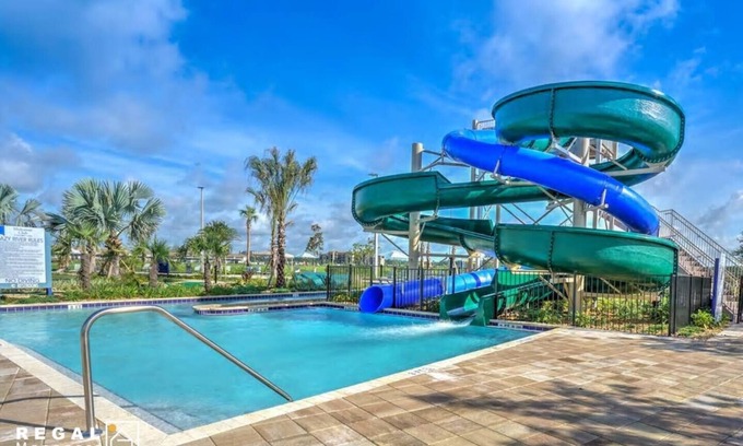 Kissimmee House | Spacious 4BR Home with Private Pool – Sleeps 10