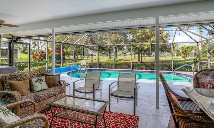 Lely Golf Estates House | Spacious, Snowbird-Friendly Gem with Golf Course & Pond View plus a Private Pool