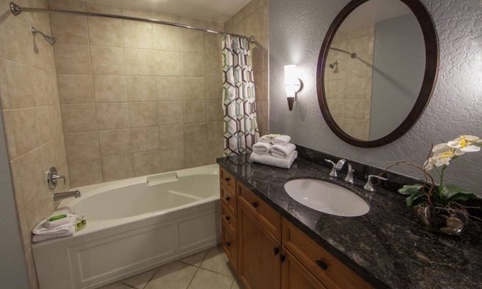 Orange Lake Apartment | Studio flat ∙ 1 bedroom ∙ 4 guests