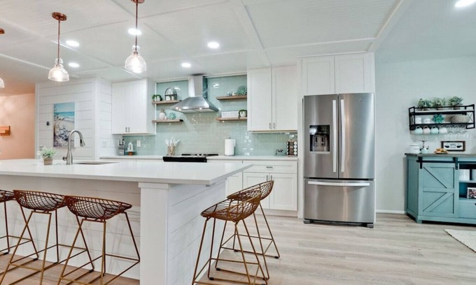 Bradenton House | π STUNNING!- Game Room, Pool, Beaches & Full Remodel!