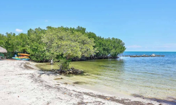 Tavernier Condo | Stunning Views & Modern Comforts at Ocean Pointe 2215