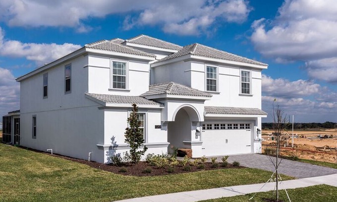 Davenport House | Stunning Water Park Home Professionally Decorated