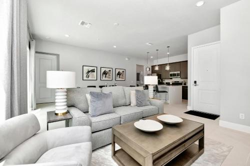 Reunion Apartment | Stylish Condo Near Disney With Resort & Waterpark Access - B32-136
