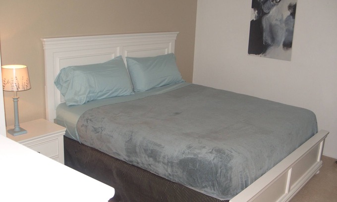 Fort Myers Condo | Sunshine Getaway Vacation Rentals!