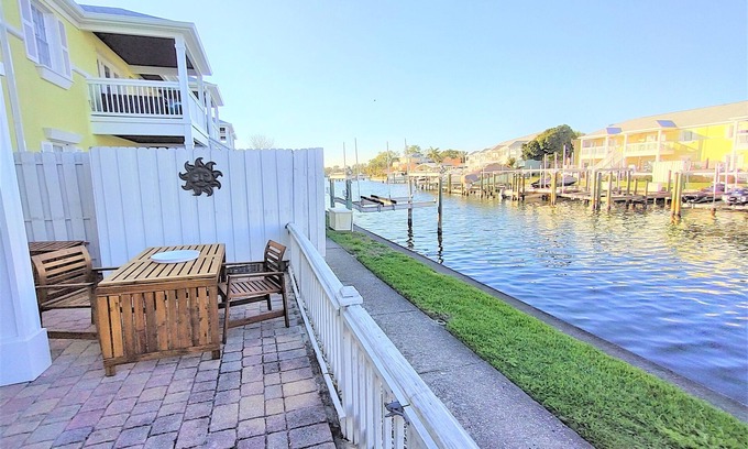 Coquina Key Condo | Swanky Starfish- Waterfront Condo