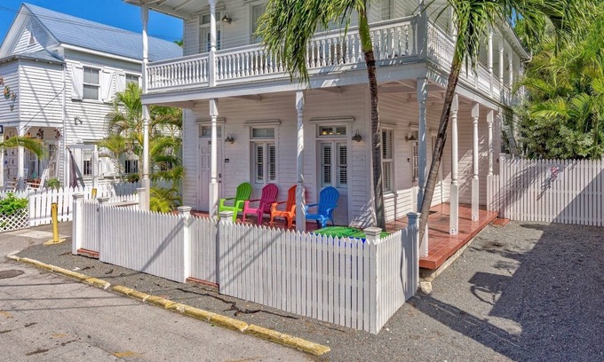 Downtown House | *SWEET HOME ANGELITA @ OLD TOWN* Renovated Home Off Duval + LAST KEY SERVICES