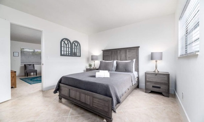 Wilton Manors Apartment | The Heart of Wilton #3