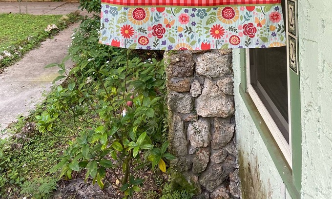Historic District House | The hobbit cottage...