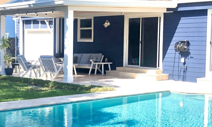Southside House | The House with the Yellow Door