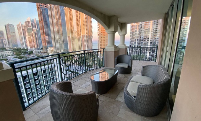 Sunny Isles Beach Condo | The Irina at King David! 3BR/2BA in Sunny Isles Beach!