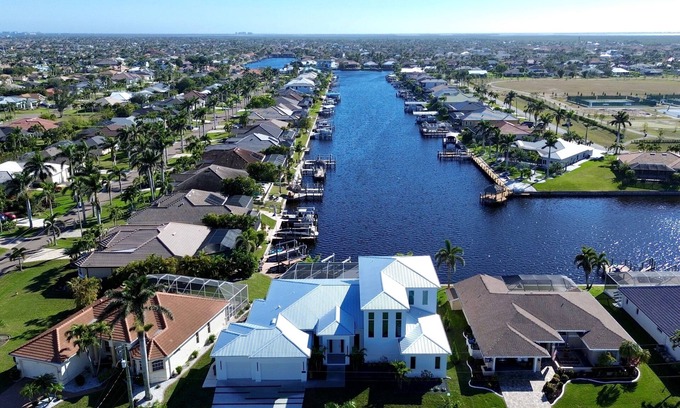 Pelican Apartment | The Pearl, United States