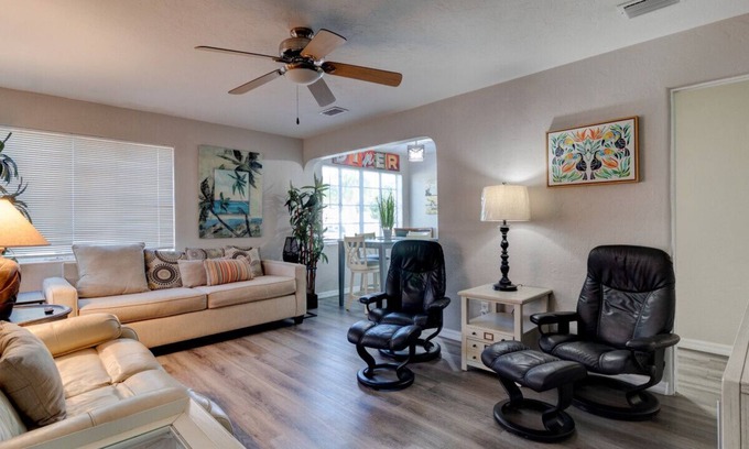 Kingston House | The Sandbar in Holly Hill