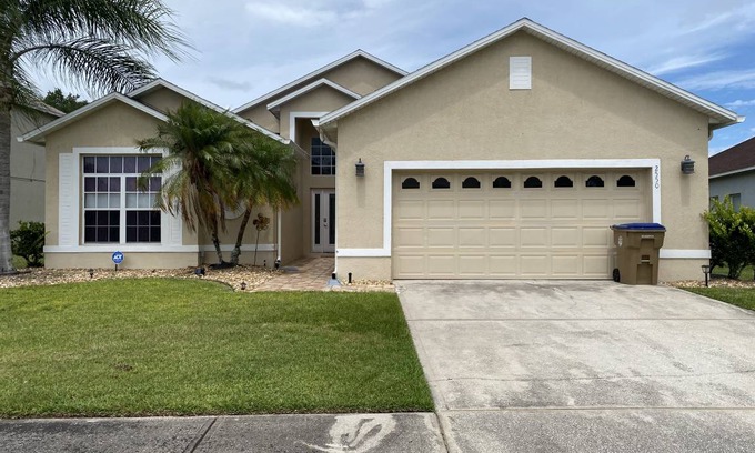 Crescent Lakes House | Timeless Memories Villa