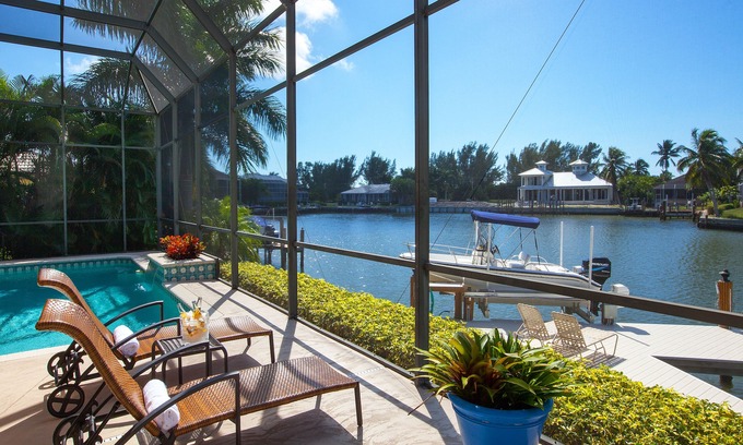 Marco Island House | True 1st Class Luxury-Big SW Views, 6 Bikes,Walk to Beach, Weber Grill and more.