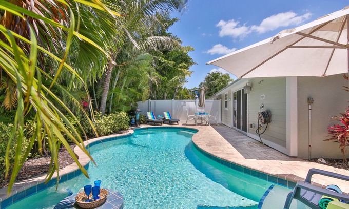Holmes Beach House | Turtle Nest! Private Heated Pool and Access to the Beach
