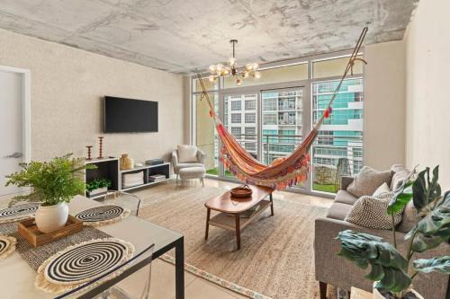 Midtown Apartment | Urban Retreat - Location Pool Gym & Parking