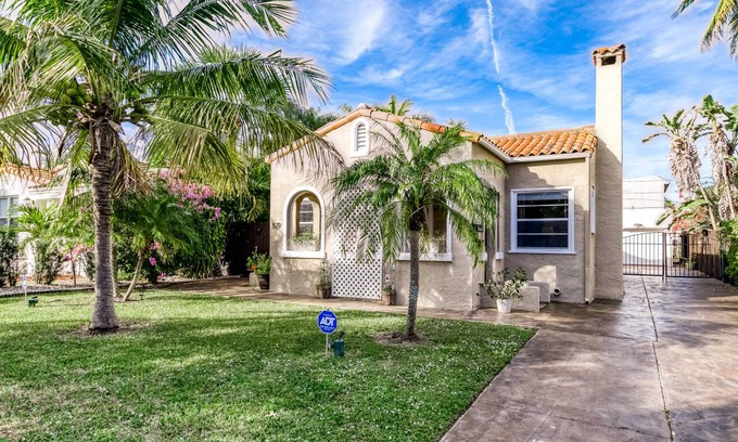 Old Northwood House | 86 m² House ∙ 2 bedrooms ∙ 4 guests