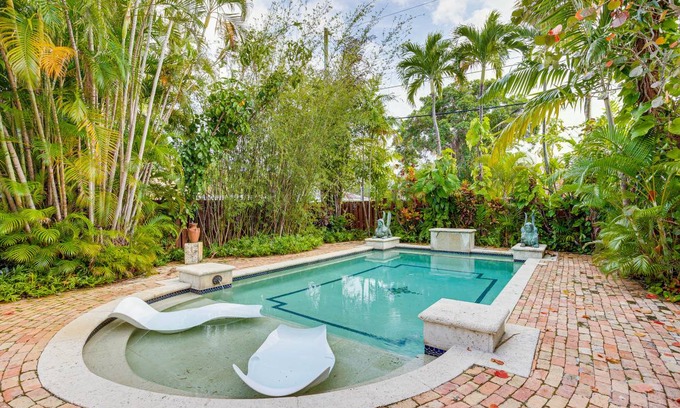 Old Northwood House | 278 m² House ∙ 3 bedrooms ∙ 8 guests