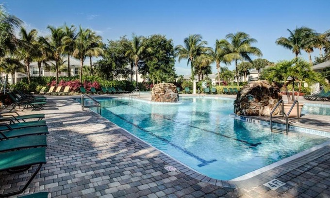 Naples Apartment | Vacation in Paradise