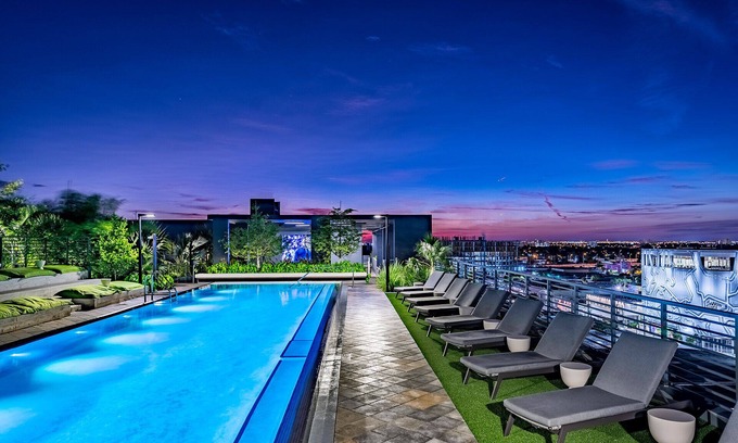 Wynwood Art District Apartment | Very chic 2 bedrooms 2 baths. Middle of Wynwood π΄βοΈ
