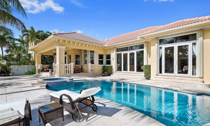 South Lake Villa | VILLA AQUA
