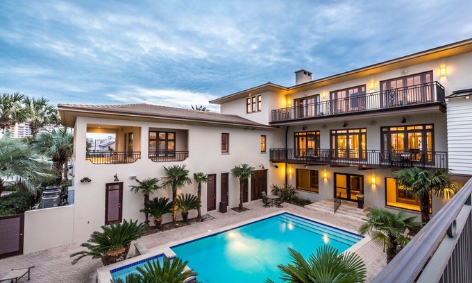 Holiday Isle House | "Villa Blanco" Ultra Luxurious! Private, Heated Pool! Private Dock!