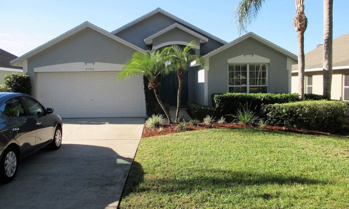 Haines City Villa | Villa Bonita. Southern Dunes 4 star golf course. Disney and Legoland area.
