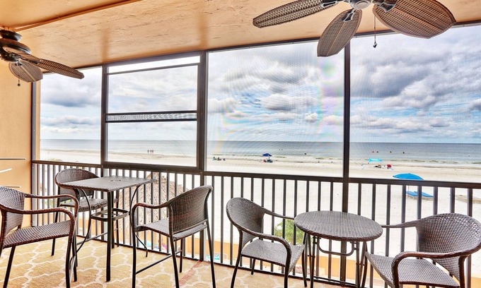 Madeira Beach Condo | Villa Madeira 204 Beach Front|Walk to restaurants, shops, entertainment!