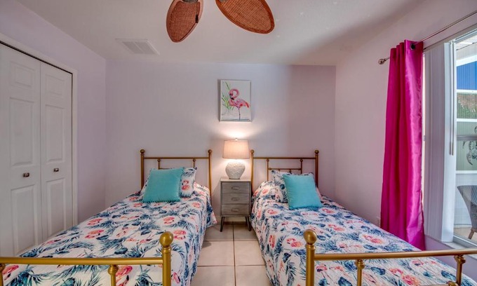 Pelican Villa | Villa Sip N Dip - Roelens Vacations