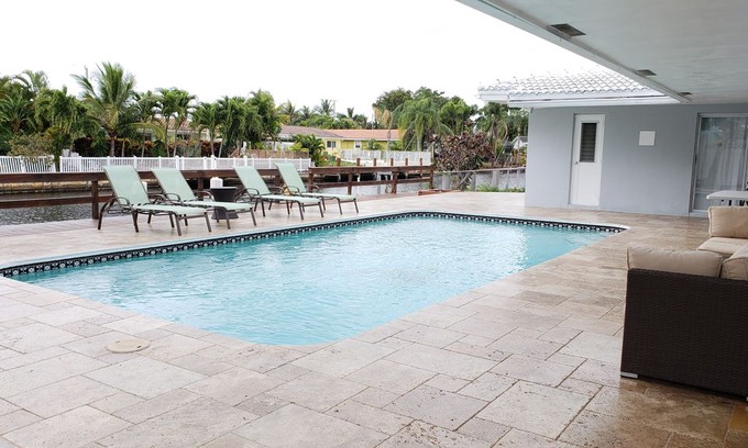 Coral Ridge Isles House | Water front Heated pool Fort Lauderdale 10 Guest Clean&Cute